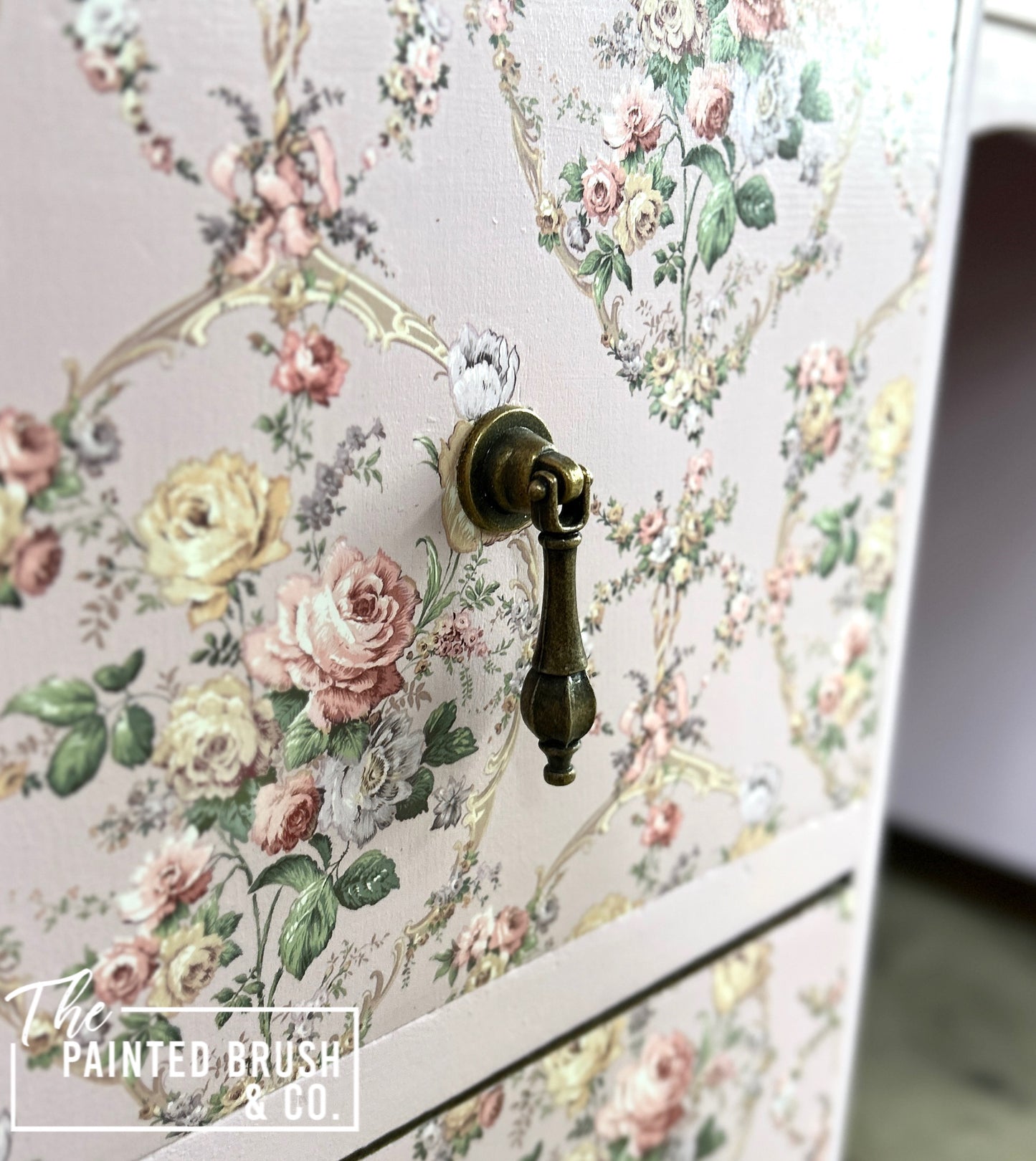 Protea Vintage Dresser