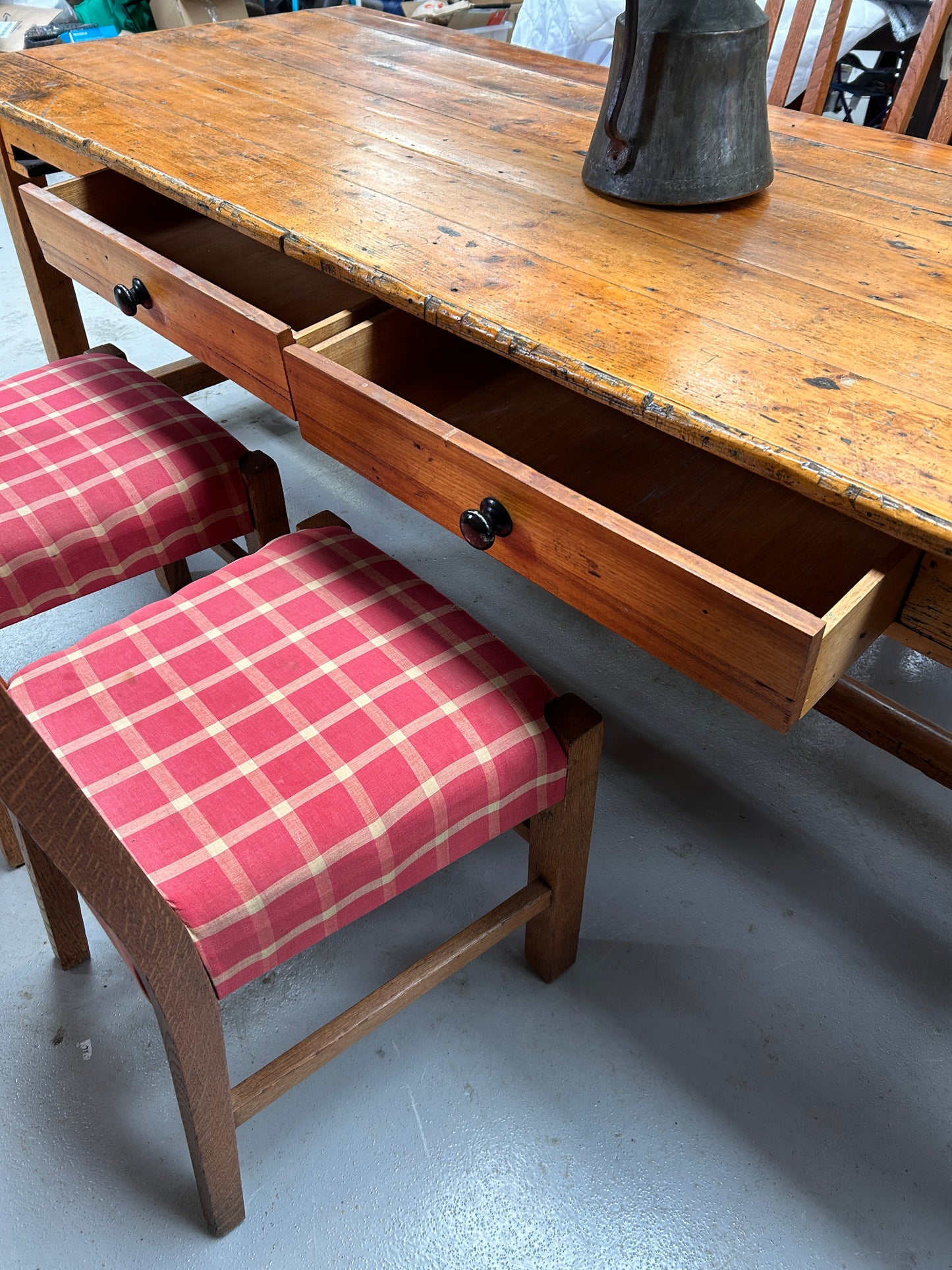 8 seater Dining Table with 6 Oak Chairs