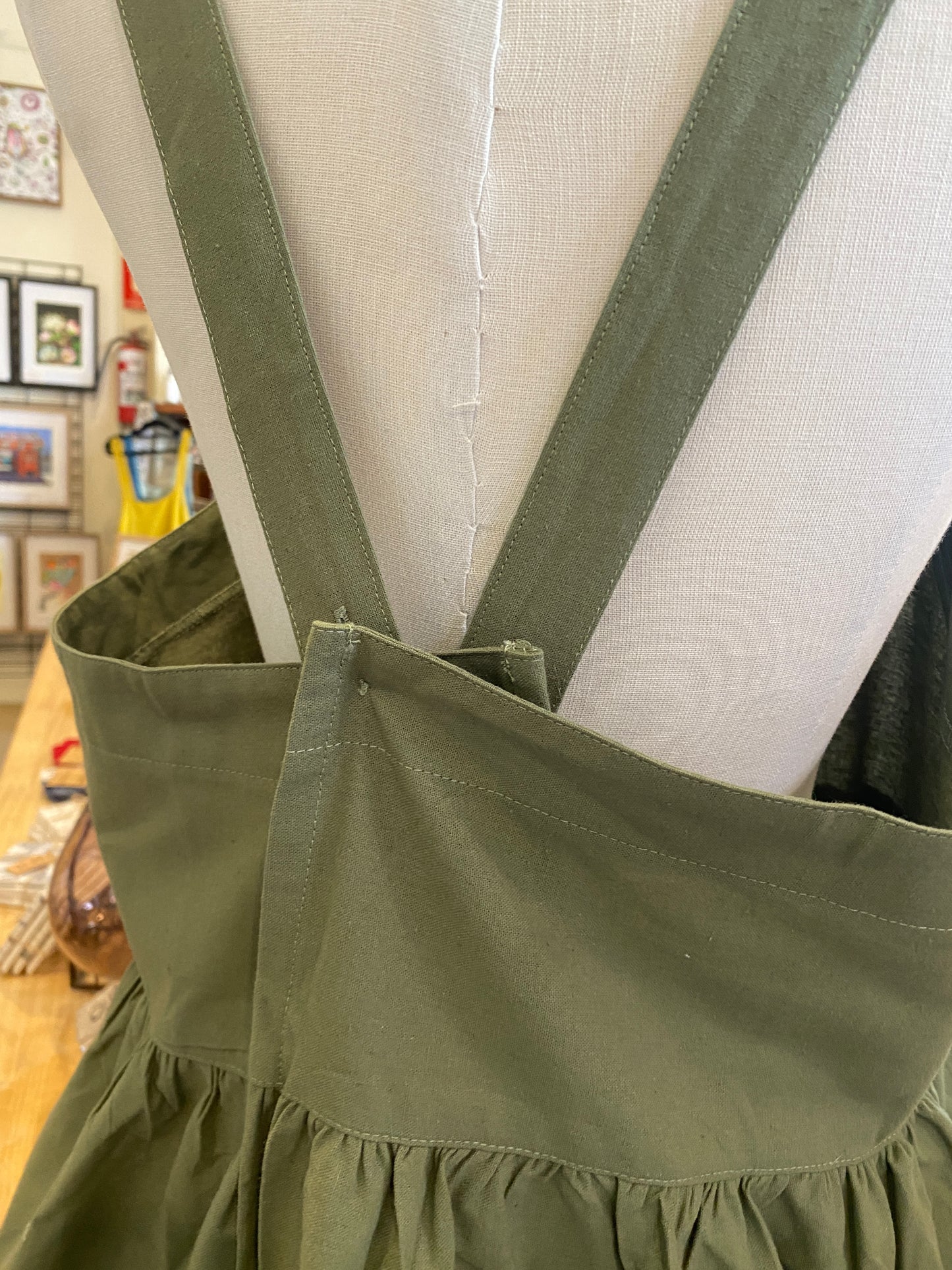 Homestead Apron - Myrtle