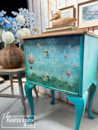 Balloon’s Queen Anne drawers