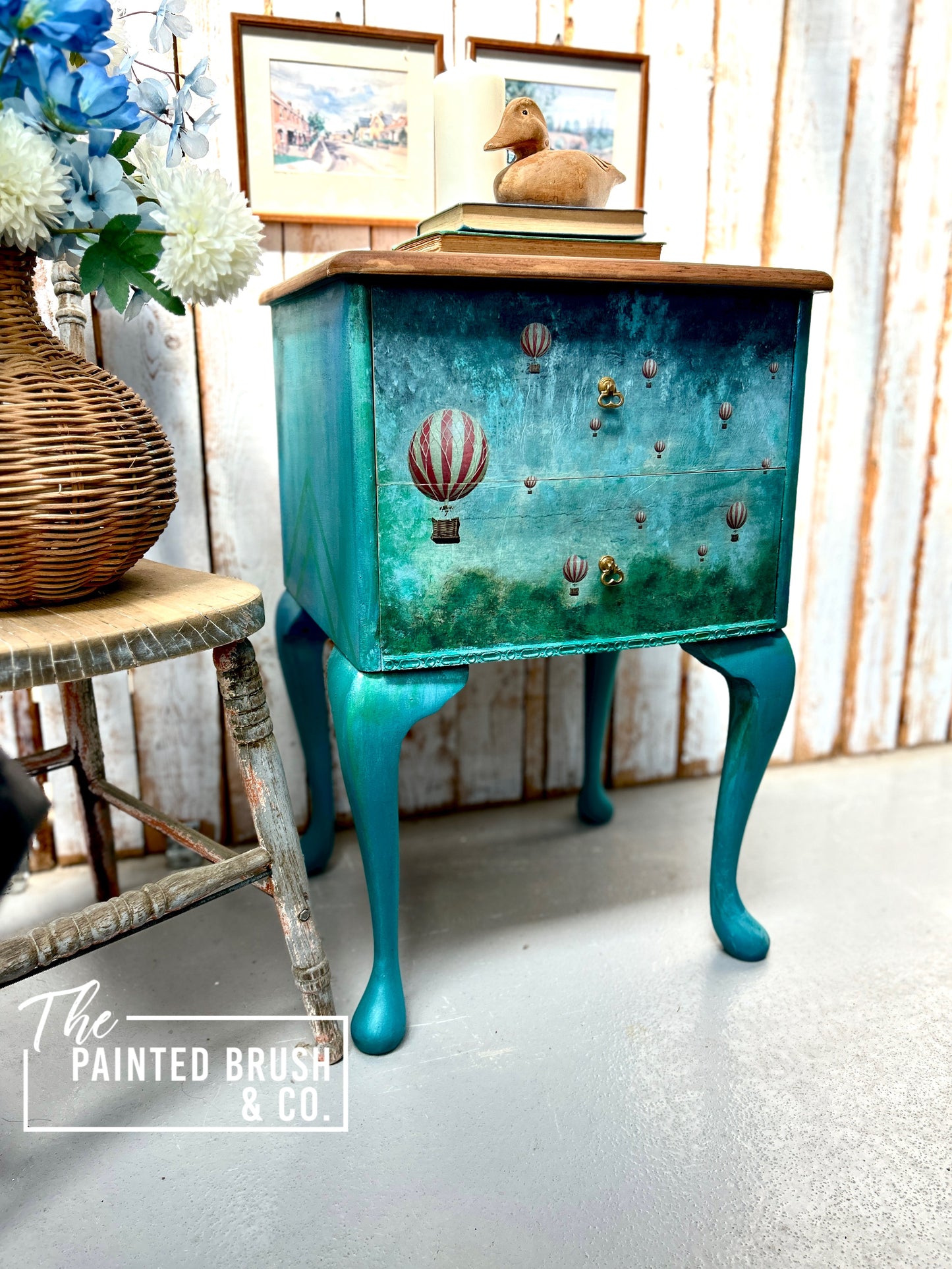 Balloon’s Queen Anne drawers