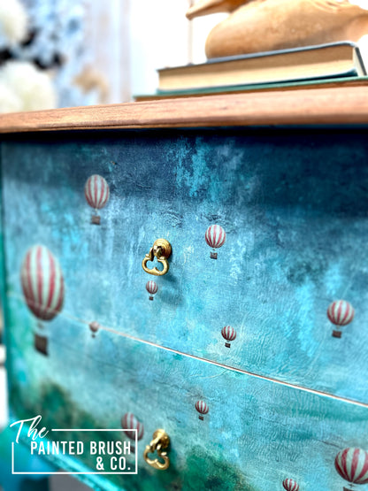 Balloon’s Queen Anne drawers